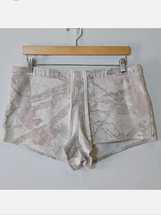 Hollister Pants - Hollister Washed Light‎ Camo Print Cotton Shorts Size L Fleece Lined Loungewear